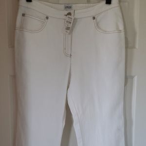 Armani white capri with tan outline